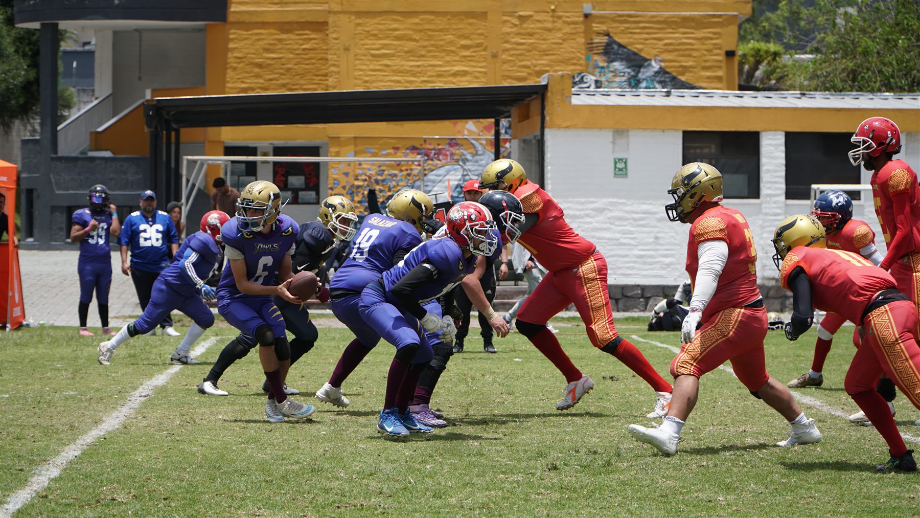 Night Owls e Inti Raiders en acción